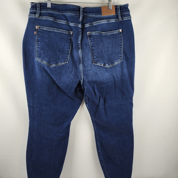 Judy Blue Jeans Womens Plus 22W Hi Rise Skinny Fit Blue Denim (40x28) - Picture 8 of 10